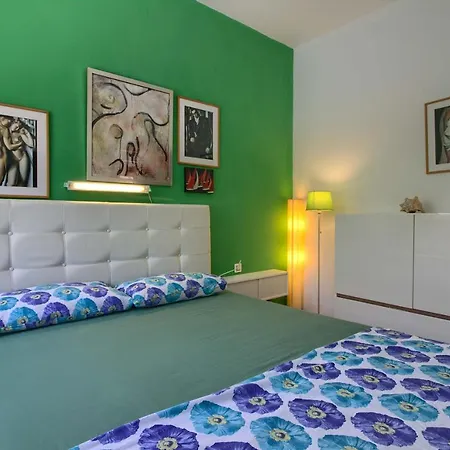 Lovely Pjacal Ii With Pool In Apartment