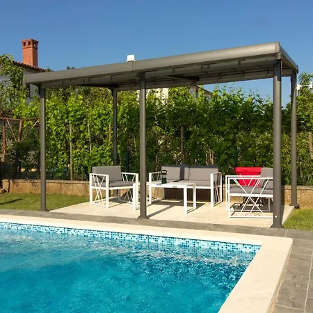 Apartmán Lovely Pjacal Ii With Pool In *